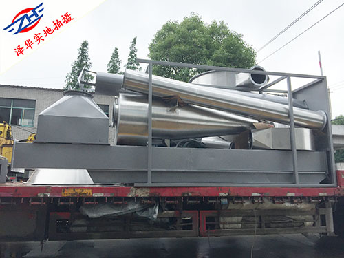 澤華與客戶訂購(gòu)了一臺(tái)LPG-200型離心噴霧干燥機(jī)