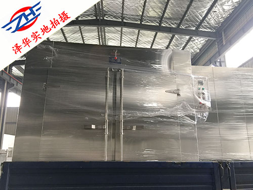 澤華與客戶訂購(gòu)了兩臺(tái)CT-C-I型熱風(fēng)循環(huán)烘箱